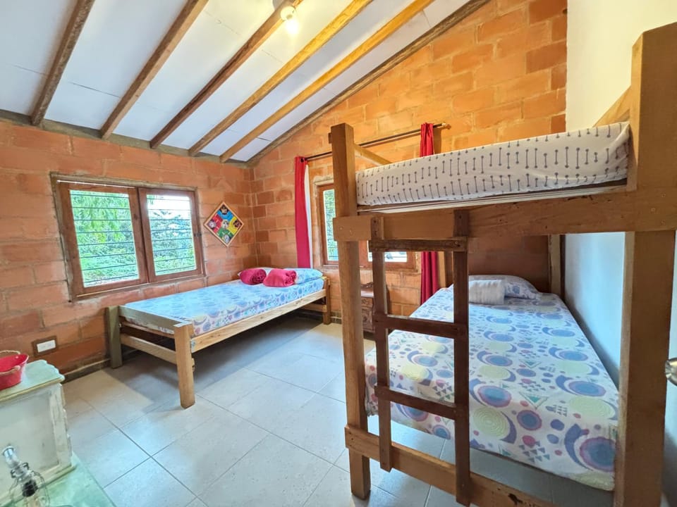 Villa Manantiales con baño turco y Jaquzzi Villa in Antioquia