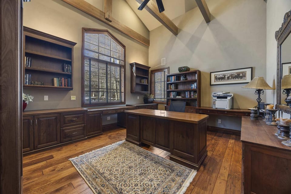 Luxury Mountain Retreat with Hot Tub in Park City House in Park City