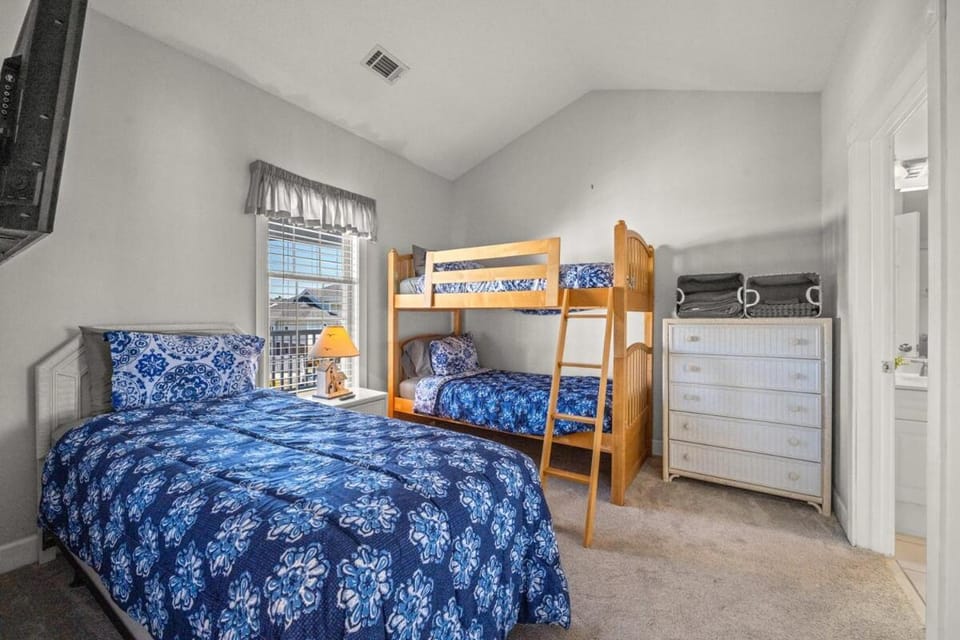 bunk bed