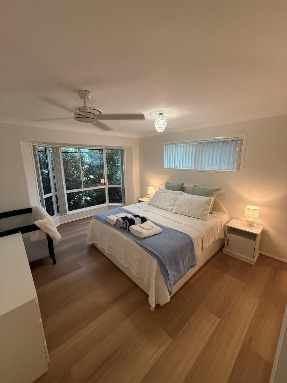 Pet Friendly - Plunge Pool Canal Sunset View - Private Jetty House in Woorim