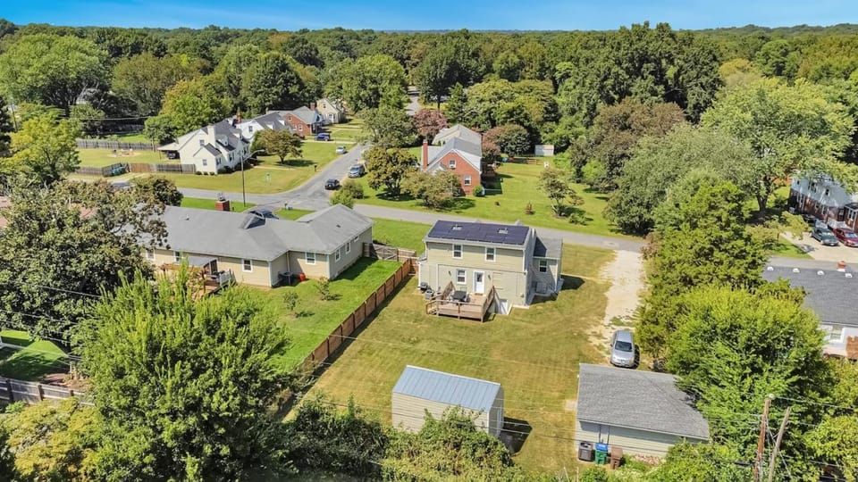 Forest Hil Pet Friendly & Gourmet Kitchen House in Richmond