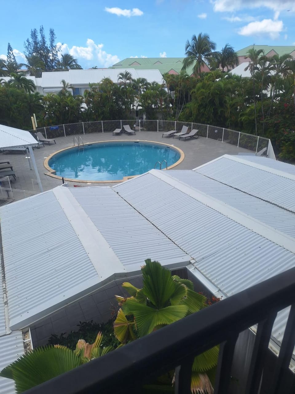 Swimming pool, Swimming pool
