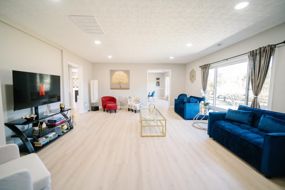 Communal lounge/ TV room, Seating area