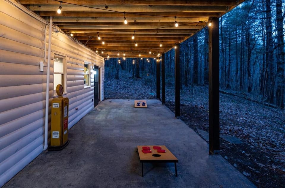Patio, Night, Natural landscape
