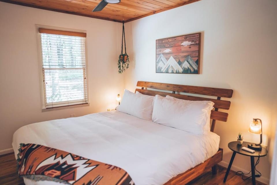 Bed, Bedroom