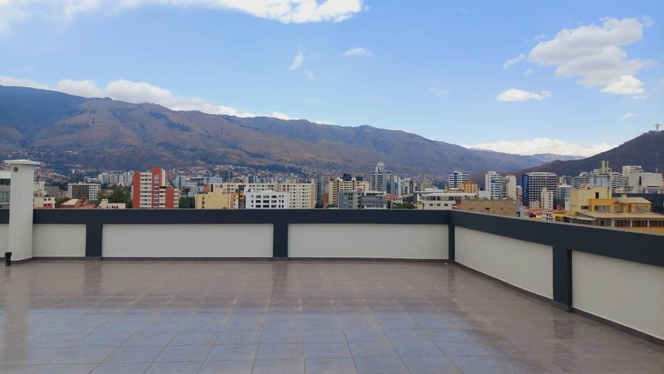 Lujoso monoambiente en el prado Apartment in Cochabamba