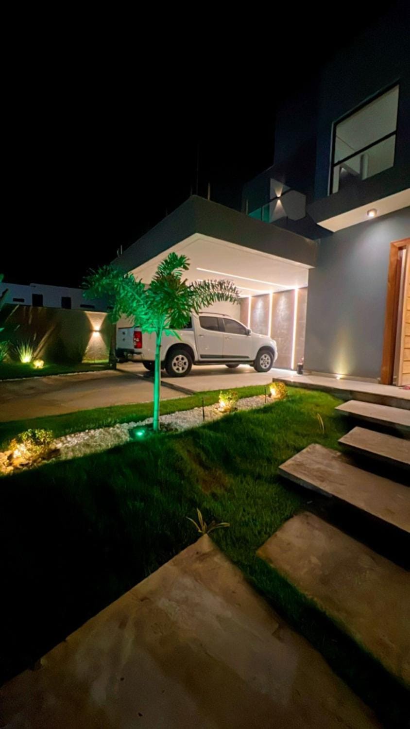 Garden, Parking