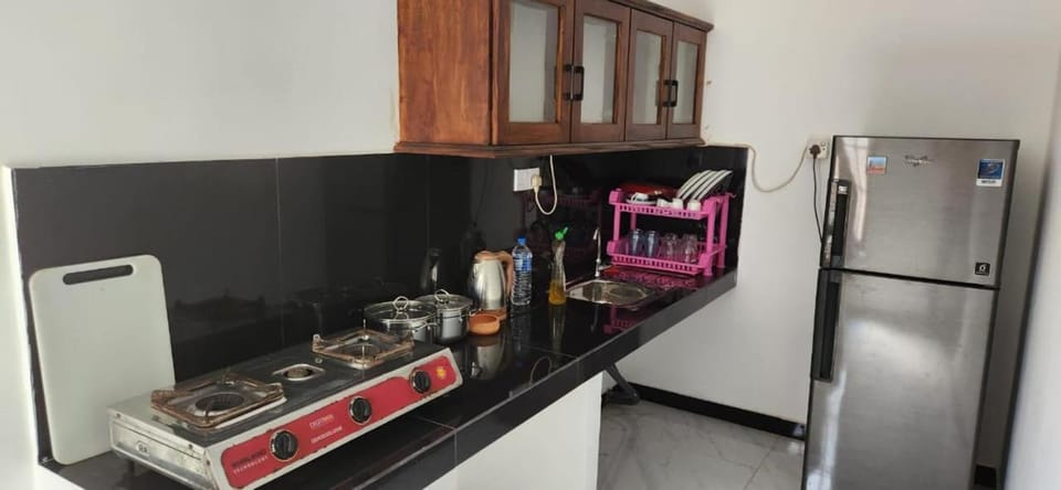 Villa Hikka Blue Bird Apartment in Hikkaduwa