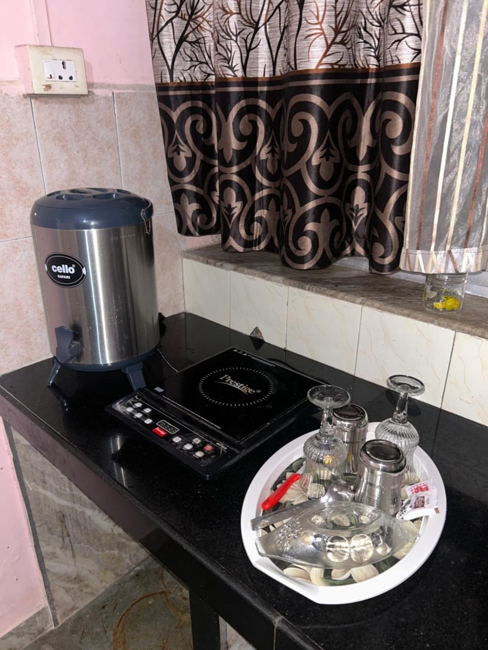 Kitchen or kitchenette, stove
