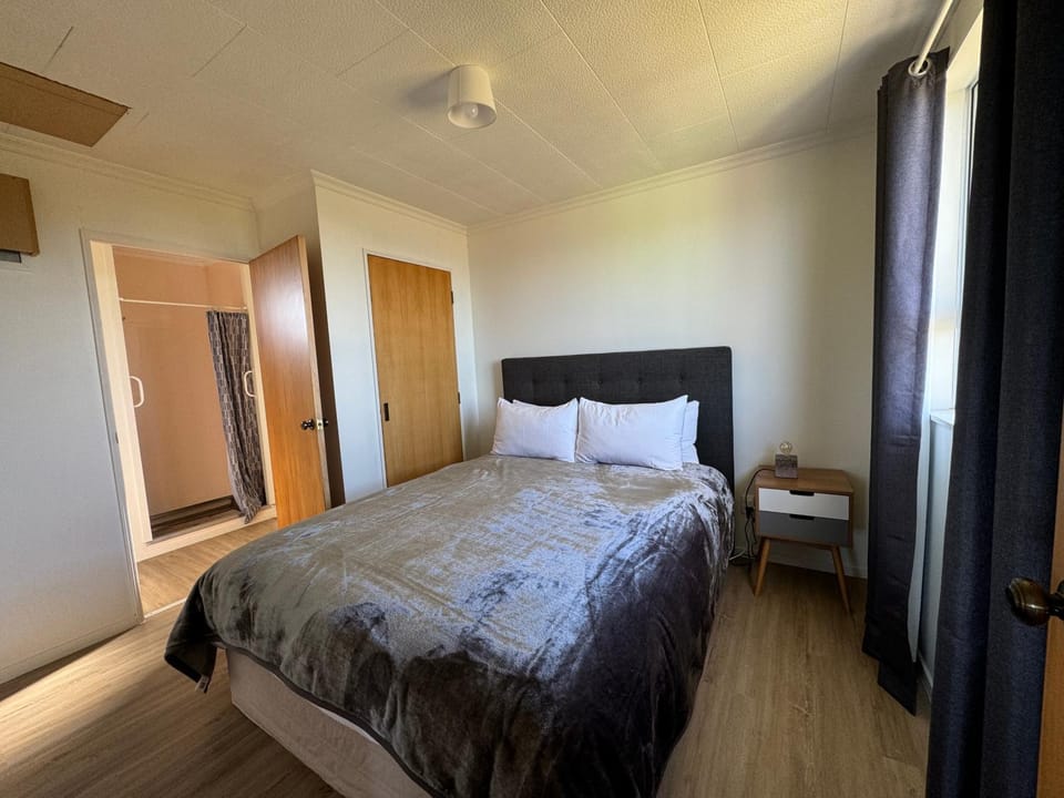 Lands End Vacation Home House in Southland