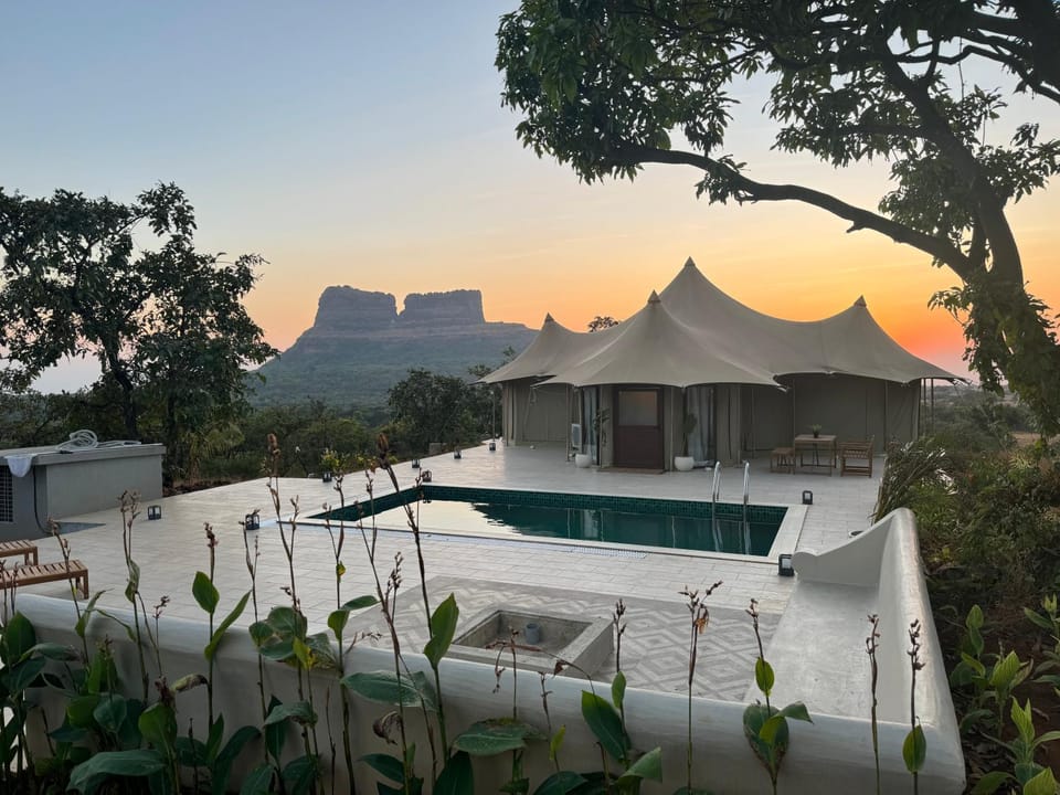 Natural landscape, View (from property/room), Pool view, Sunset