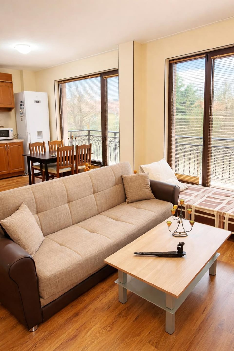 View (from property/room), Balcony/Terrace, Living room, Dining area