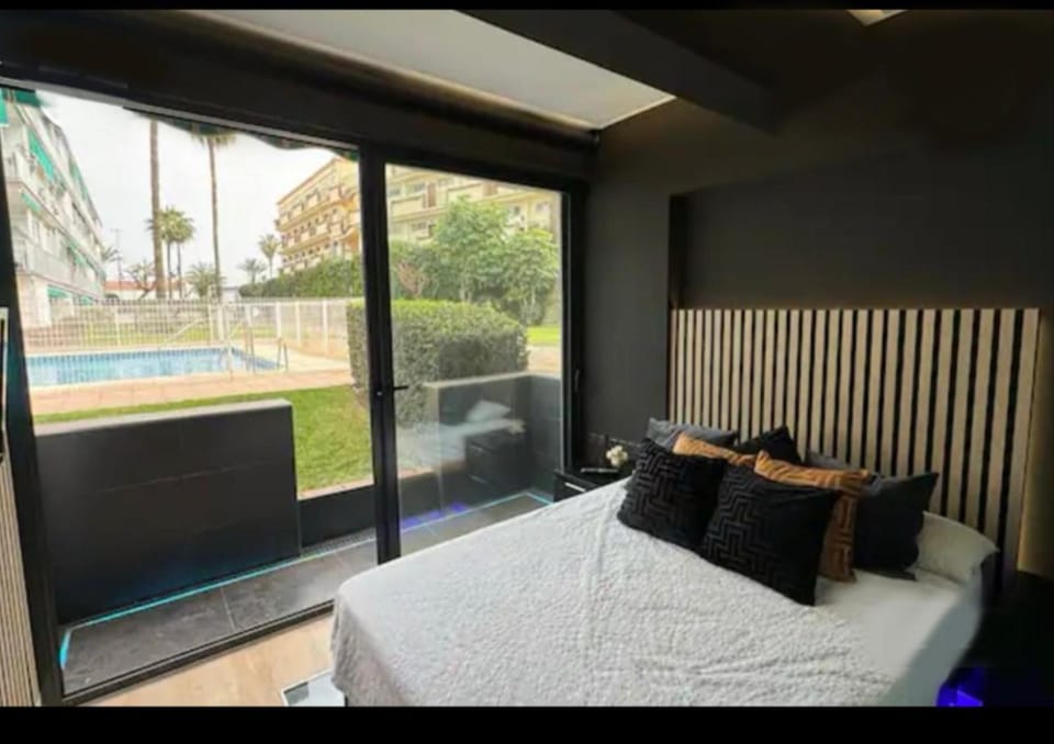 Apartamento El Lido playa Apartment in Torremolinos