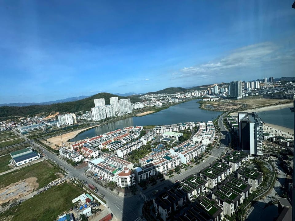 City view, Mountain view