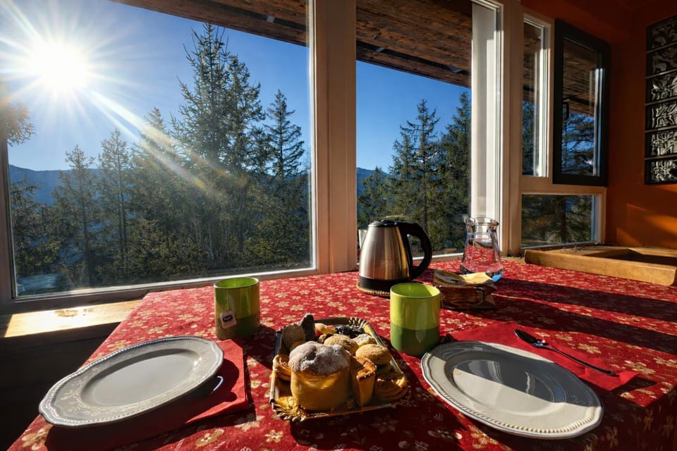 Living room, Breakfast