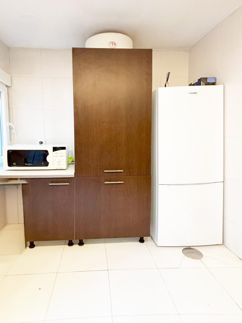 Kitchen or kitchenette, wardrobe