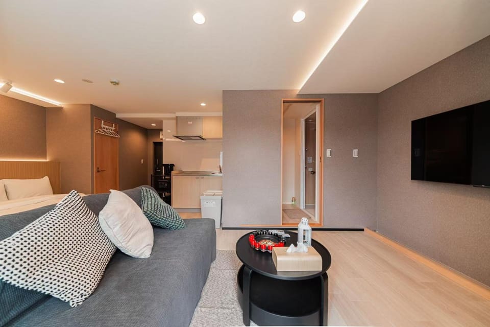 TV and multimedia, Living room, Seating area