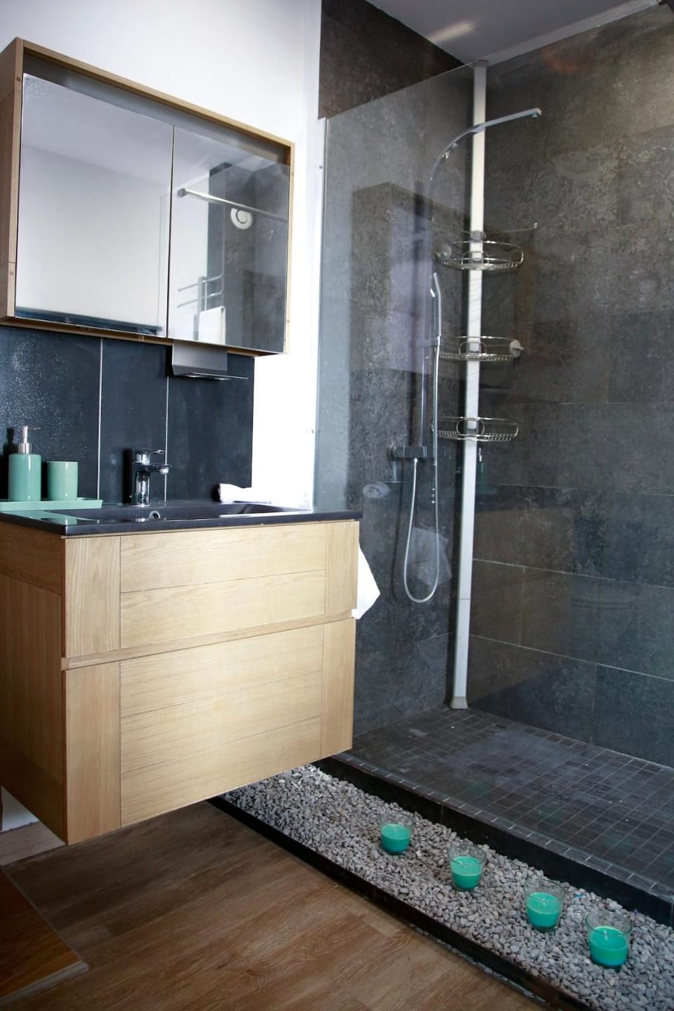 Shower, Bathroom, towels
