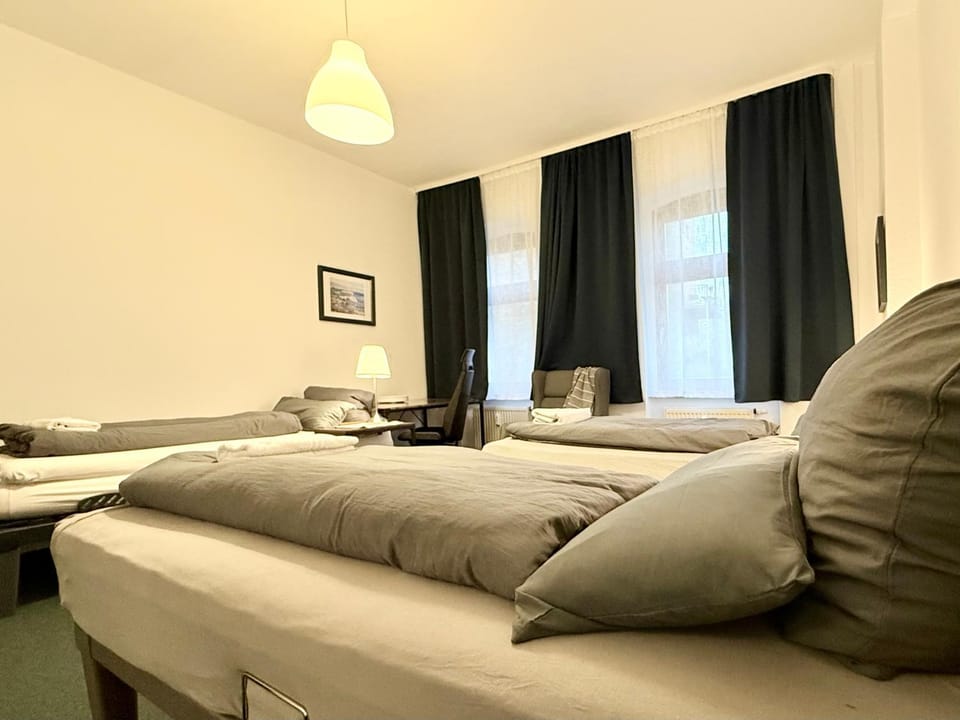 Ferienwohnung Bernius 6 Personen 4 Zimmer 92 qm Apartment in Halle Saale