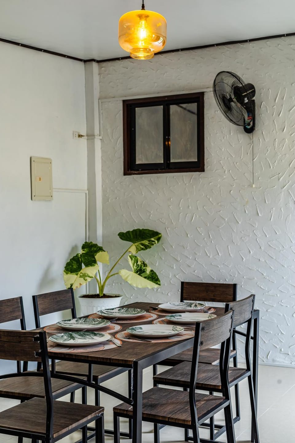 2 BR Home With Spacious Kitchen Near the Beach House in San Vicente