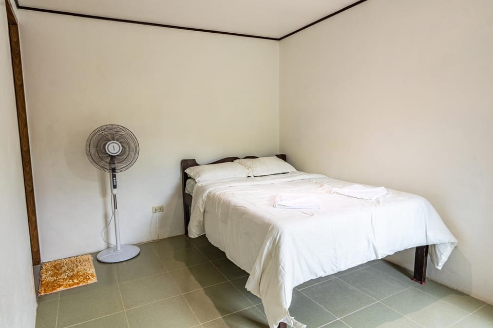 2 BR Home With Spacious Kitchen Near the Beach House in San Vicente