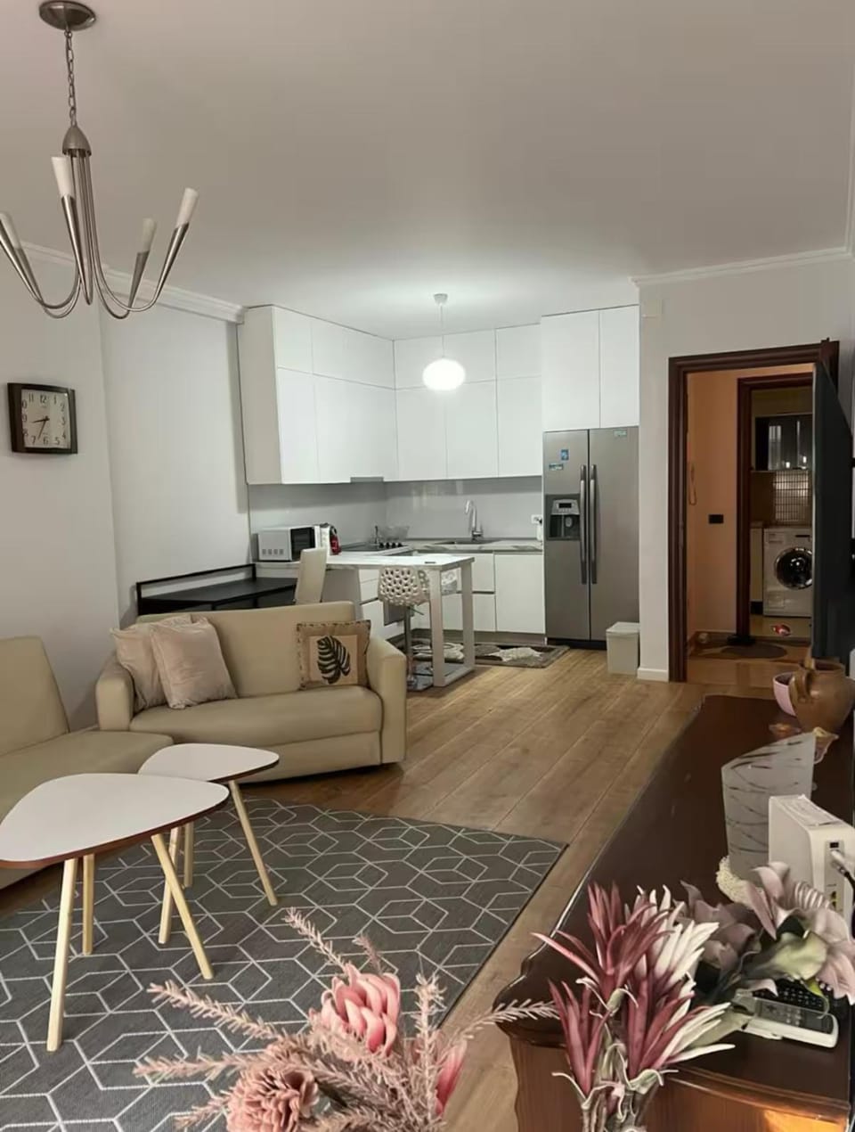 Kitchen or kitchenette, Living room, oven, stove