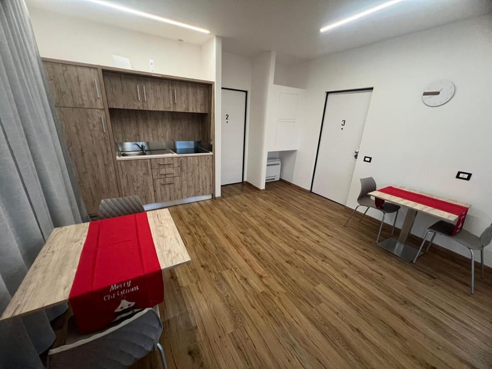 Kitchen or kitchenette, Living room, Dining area