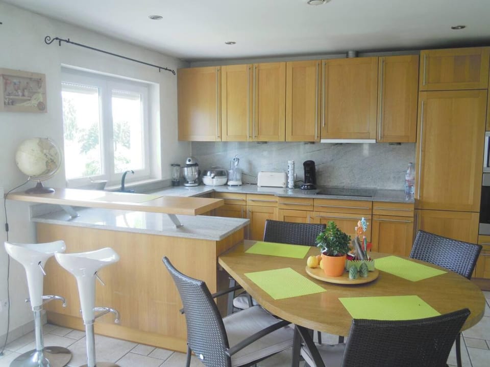 Coffee/tea facilities, Kitchen or kitchenette, pet friendly, stove, toaster