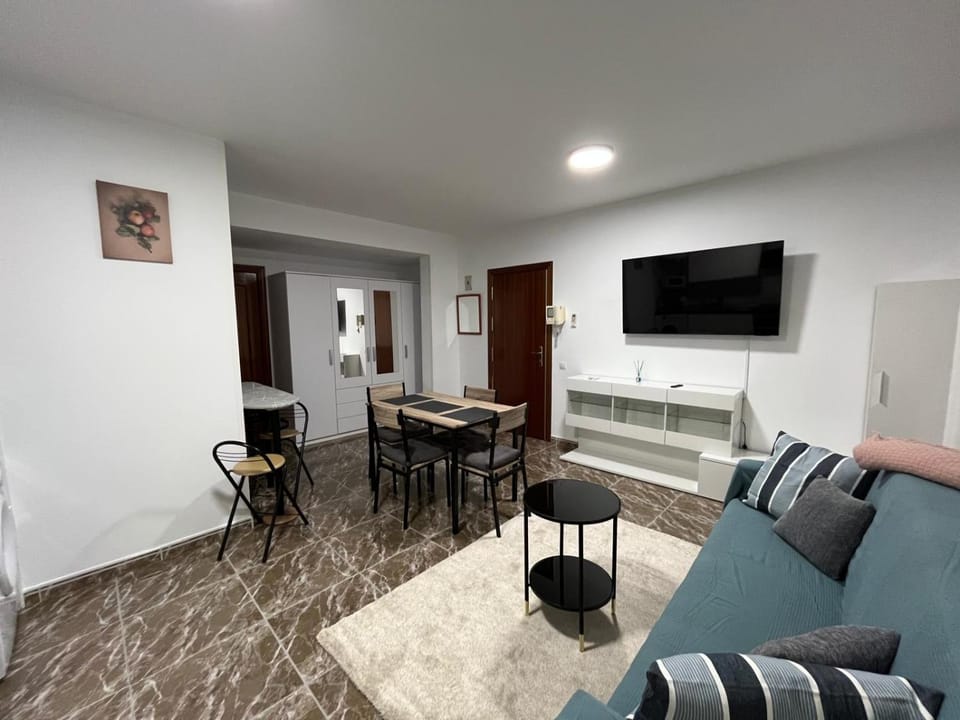 Living room, Seating area, Dining area