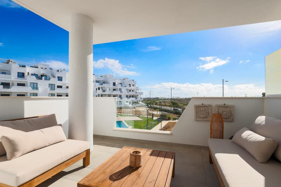 Balcony/Terrace, Pool view