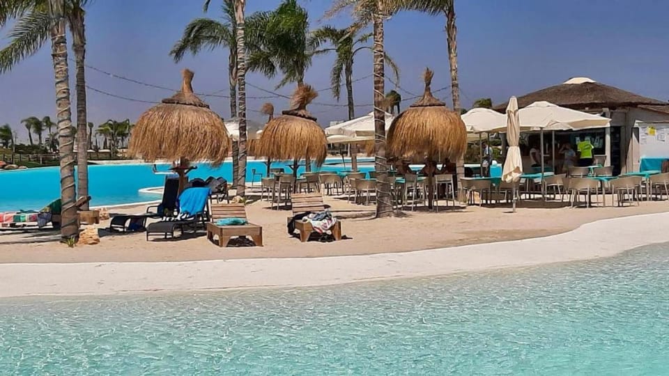 Day, Pool view, Swimming pool, sunbed
