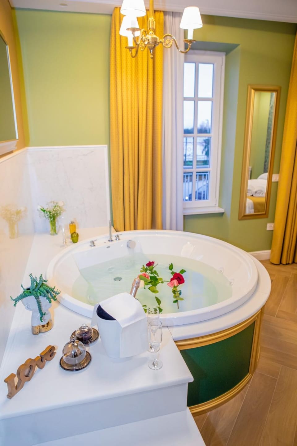 Hot Tub, Bathroom, Bath