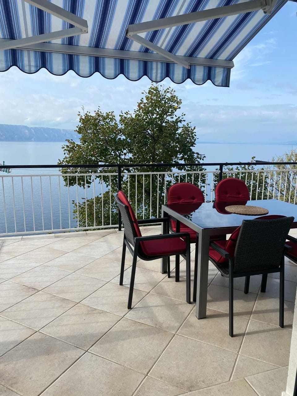 BRIŠKULa Apartment in Lika-Senj County