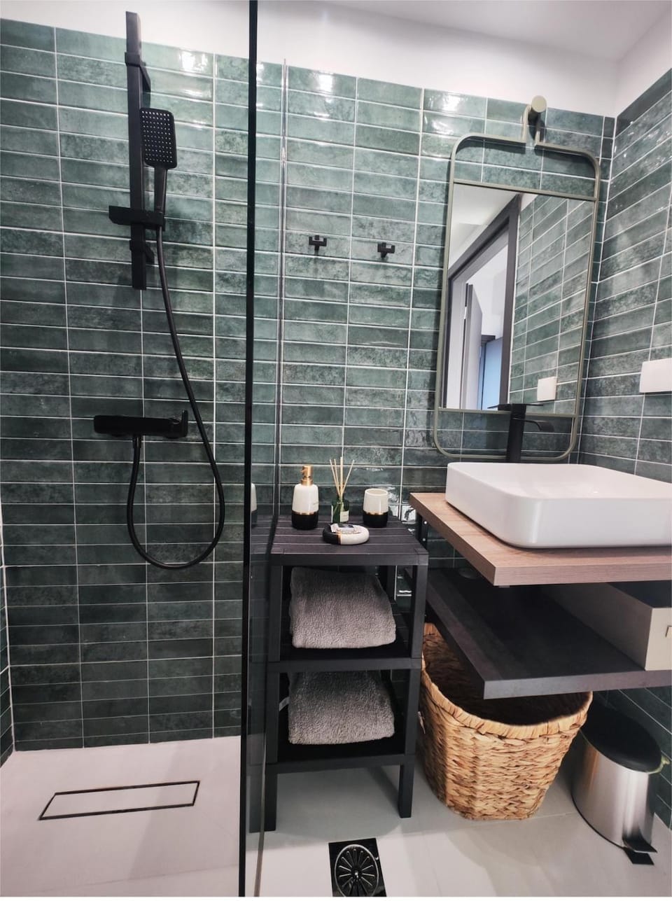 Shower, Bathroom