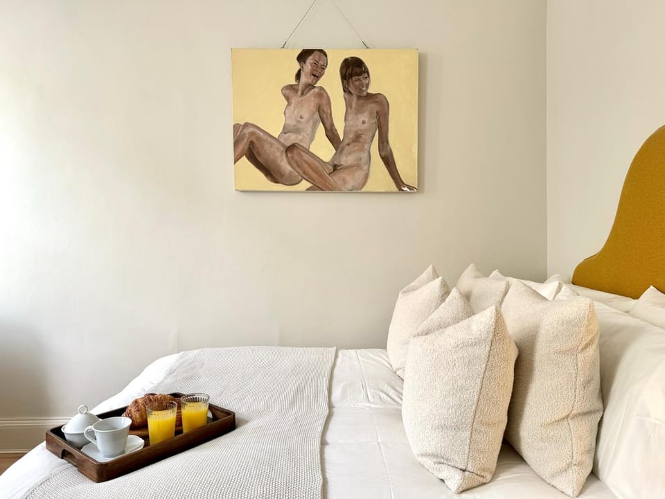 Bed, Decorative detail, Bedroom