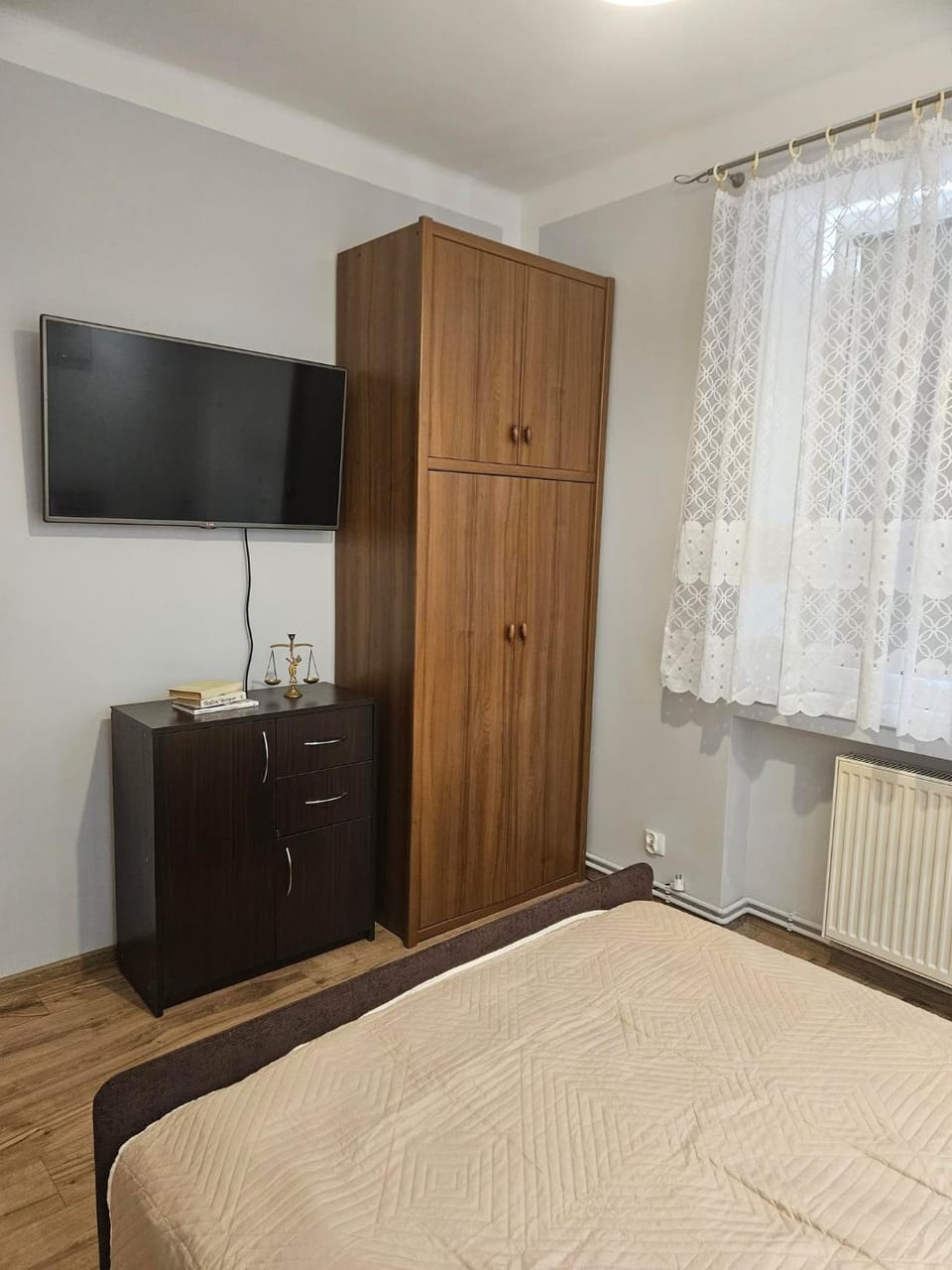 TV and multimedia, Bedroom, wardrobe