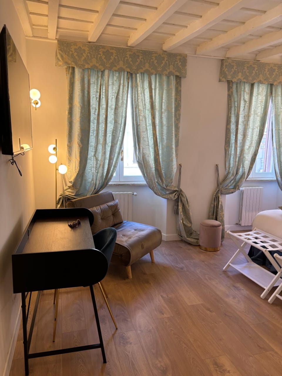 Paolina Place Apartment in Rome