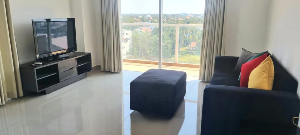 One bedroom 7th Floor Apartment in Ocean Breeze Hotel Residencies Negombo Apartment in Negombo