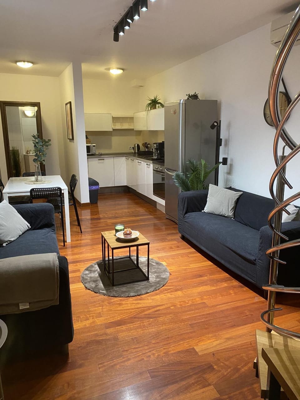 Kitchen or kitchenette, Living room, Dining area