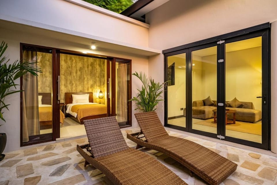 Living room, Photo of the whole room, sunbed
