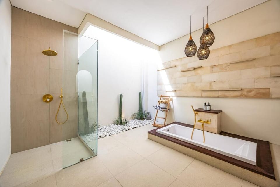 Shower, Bathroom, Bath, towels