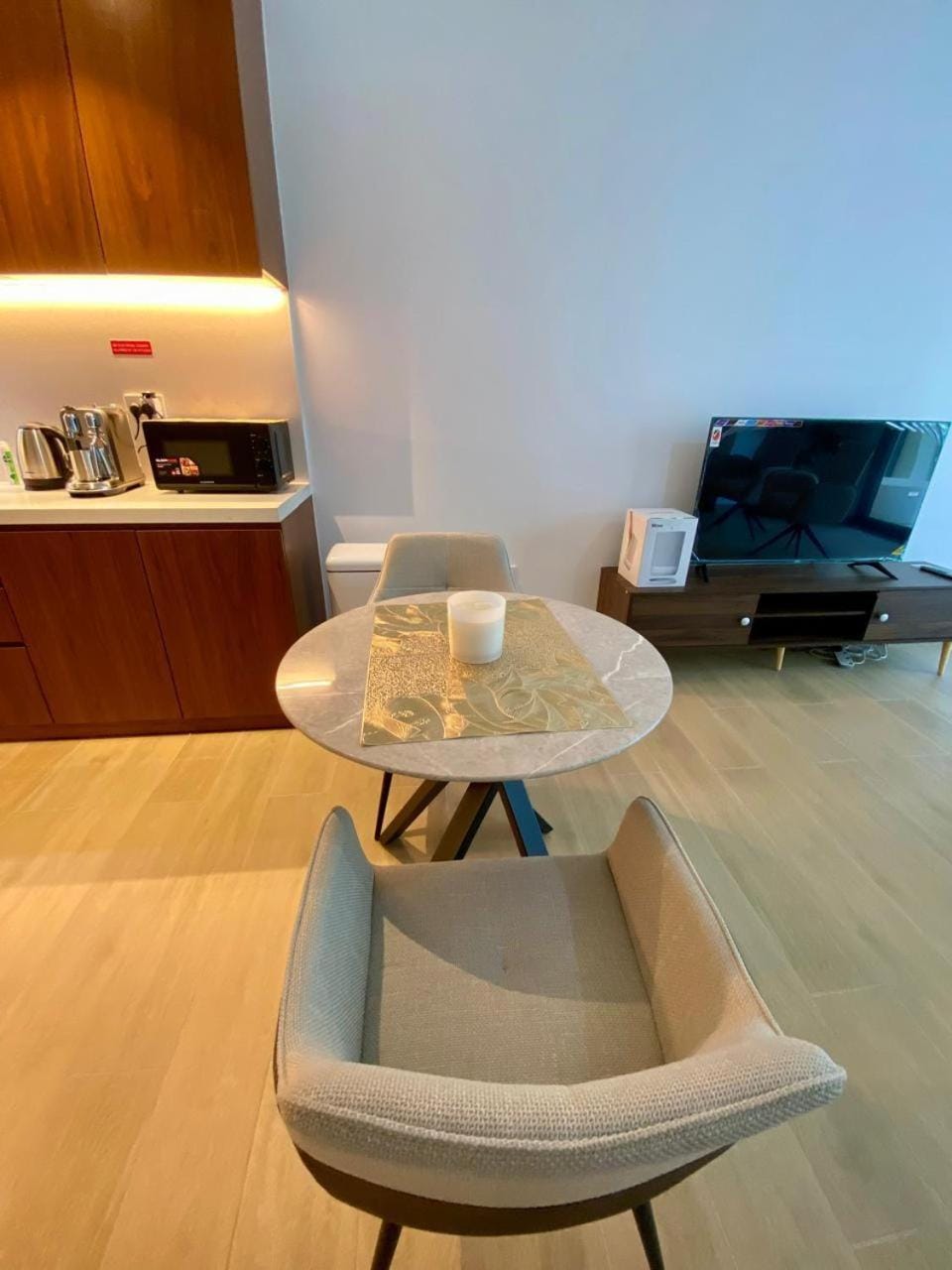 La Mer Beach Jumeirah 1 bedroom hall Beach view balcony burj khalifa view walk distance few steps by oima leasing property Apartment in Dubai