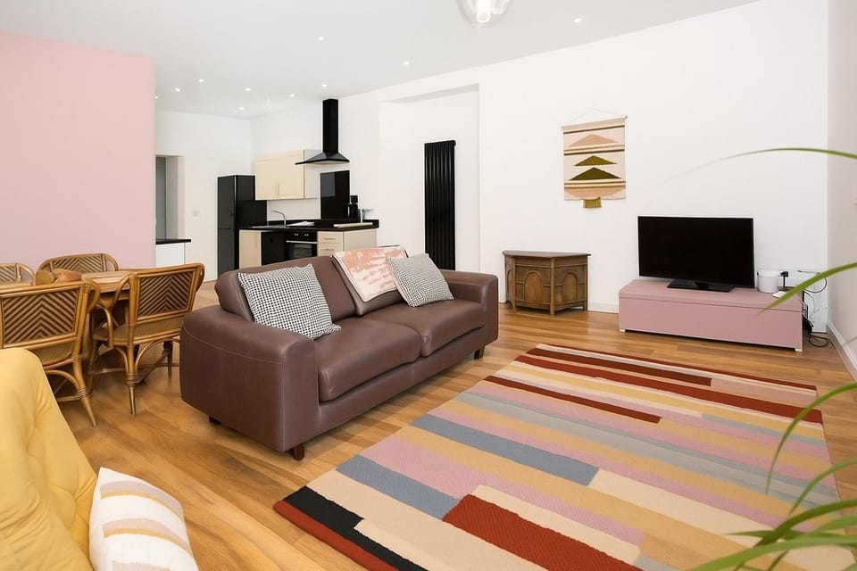 TV and multimedia, Living room