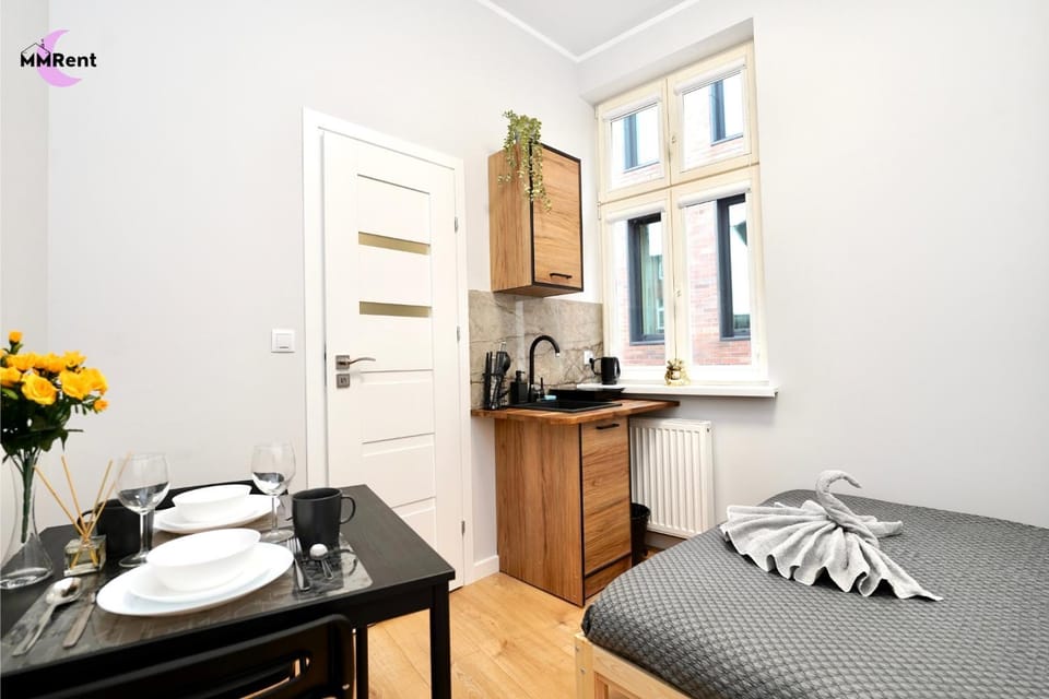 Bed, Kitchen or kitchenette, Photo of the whole room, stove, towels