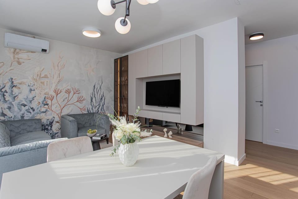 Luxury Apartment Providenca with Private Rooftop Terrace Apartment in Podstrana