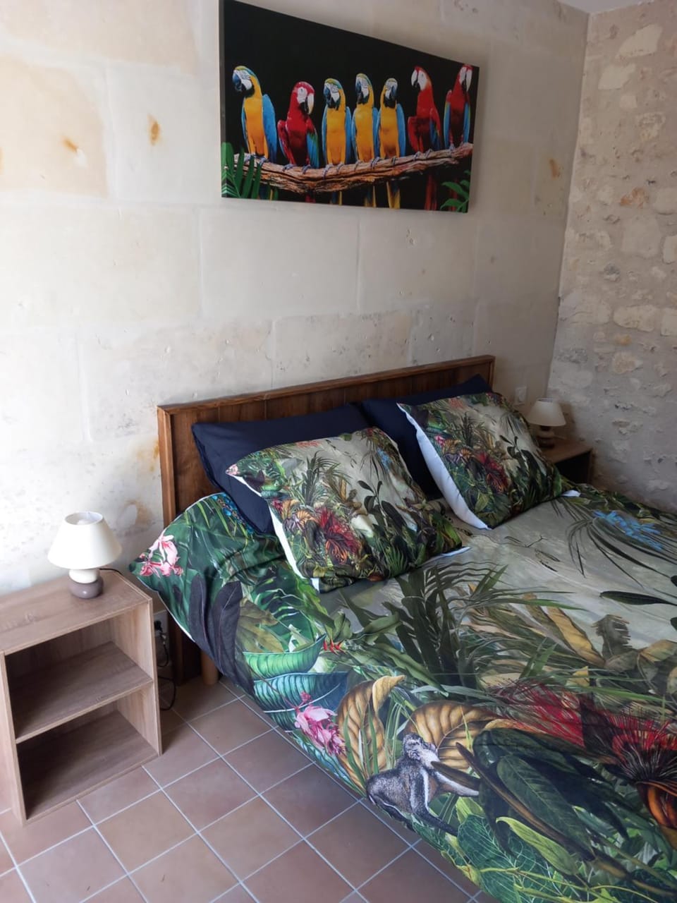 Bed, Photo of the whole room, Bedroom