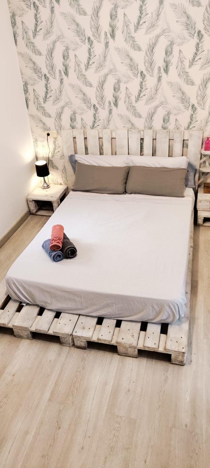 Bed, Photo of the whole room