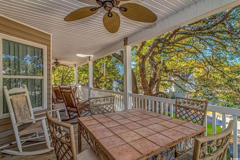 7028 Ocean Lakes Golf Cart Included-Beach Bum House in South Carolina