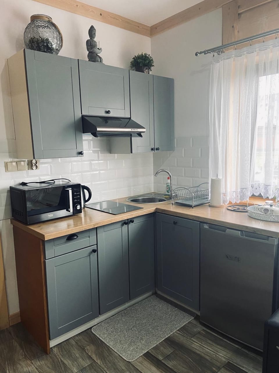 dishwasher, microwave, stove, kitchen