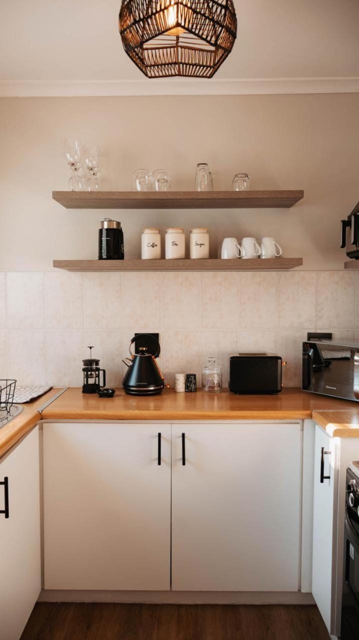 Coffee/tea facilities, Kitchen or kitchenette